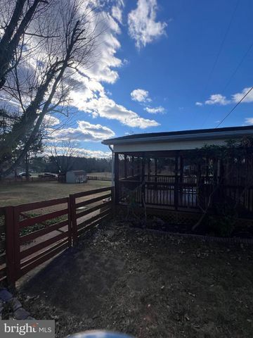 1244 MOUNTAIN VIEW RD, Fredericksburg, VA 22406