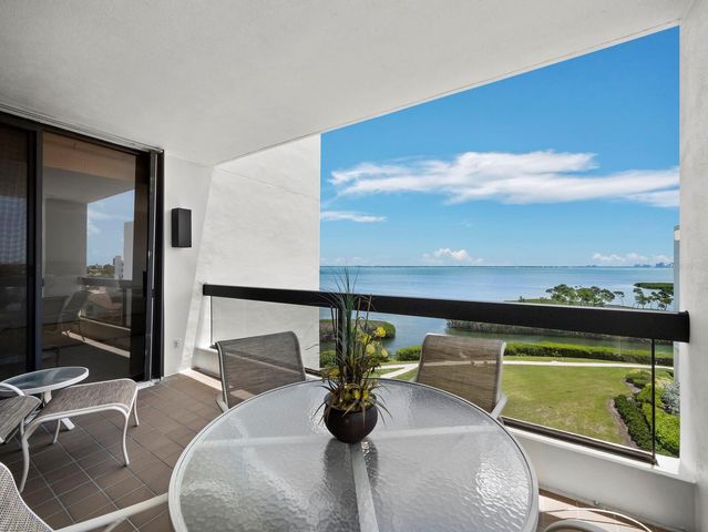 2020 HARBOURSIDE DRIVE 457, Longboat Key, FL 34228
