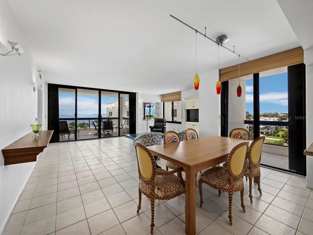 2020 HARBOURSIDE DRIVE 457, Longboat Key, FL 34228
