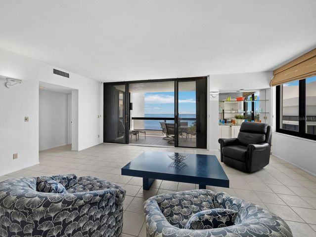 2020 HARBOURSIDE DRIVE 457, Longboat Key, FL 34228