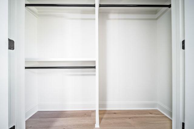 812 Hunters Crossing Ln, Springfield, TN 37172