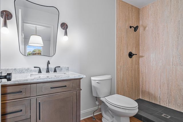 812 Hunters Crossing Ln, Springfield, TN 37172