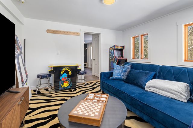 161 Graysville Drive, Pittsfield, VT 05762