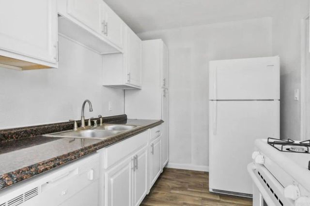 5977 Balmoral Drive, San Diego, CA 92114