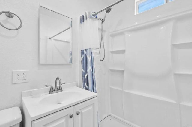 5977 Balmoral Drive, San Diego, CA 92114