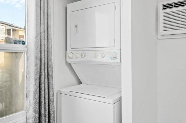 5977 Balmoral Drive, San Diego, CA 92114