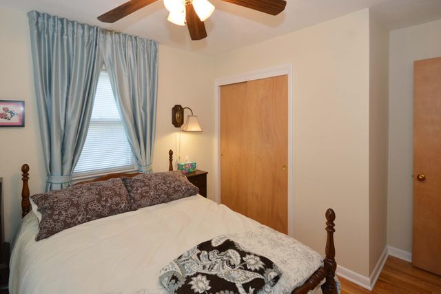 2431 Hillsdale Avenue, Kalamazoo, MI 49006