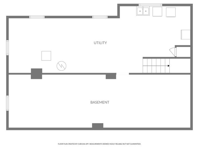 2431 Hillsdale Avenue, Kalamazoo, MI 49006