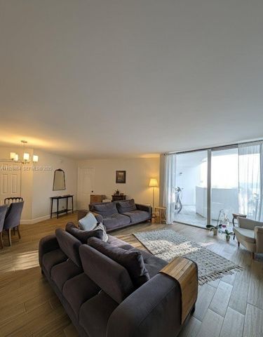 1200 NE Miami Gardens Dr 708W, Miami, FL 33179