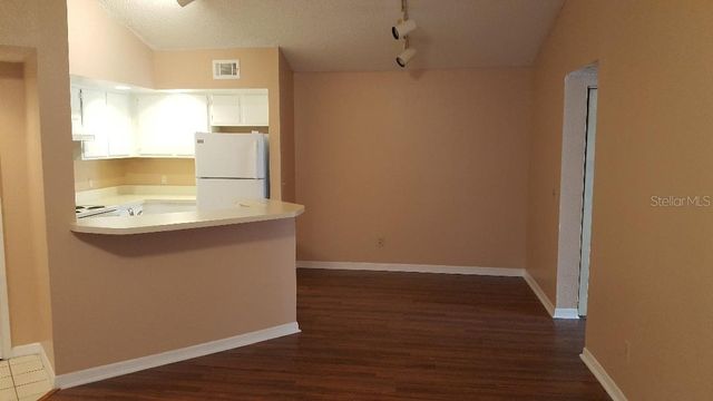 4528 COMMANDER DRIVE 2038, Orlando, FL 32822