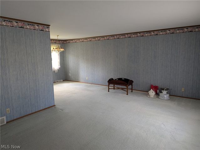 13711 Pineview Court, Middleburg Heights, OH 44130
