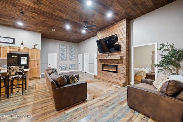 51 Laurel Branch View Ln, Mcdaniels, KY 40152