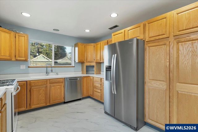 4968 Rickman Rd, Keizer, OR 97303