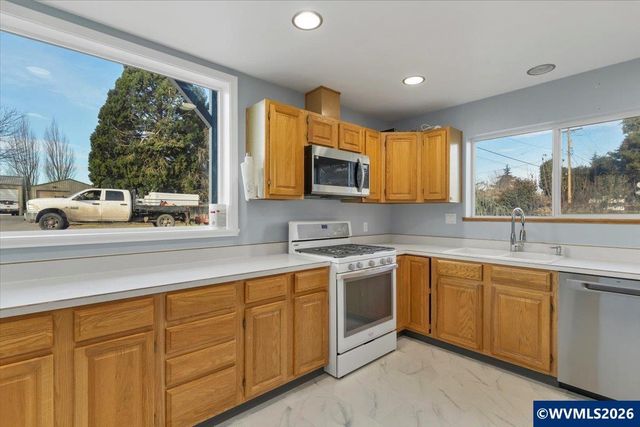 4968 Rickman Rd, Keizer, OR 97303