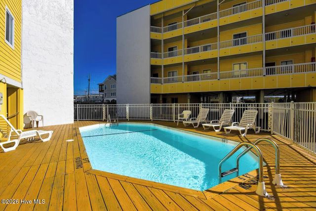 302 Canal Drive 13, Carolina Beach, NC 28428