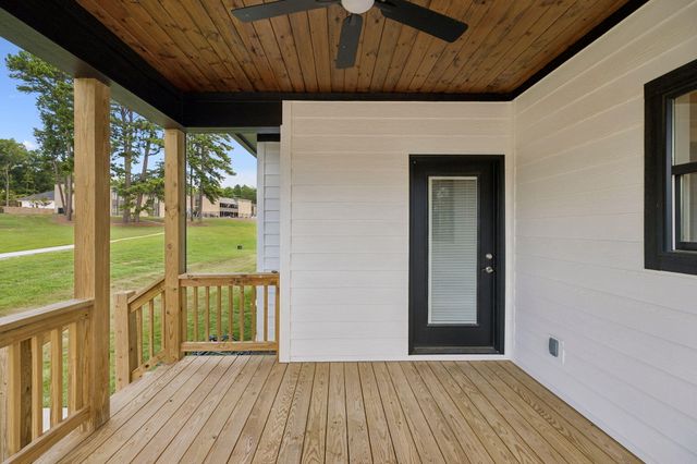 5205 NW Baylor Street, Cleveland, TN 37312