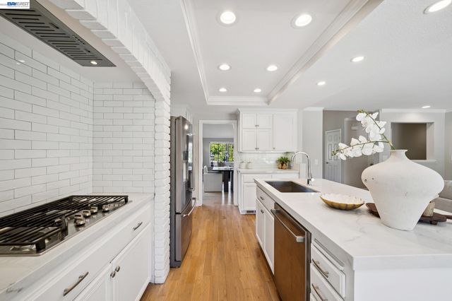 2 Ashland Way, Danville, CA 94506