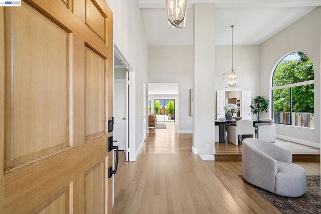 2 Ashland Way, Danville, CA 94506