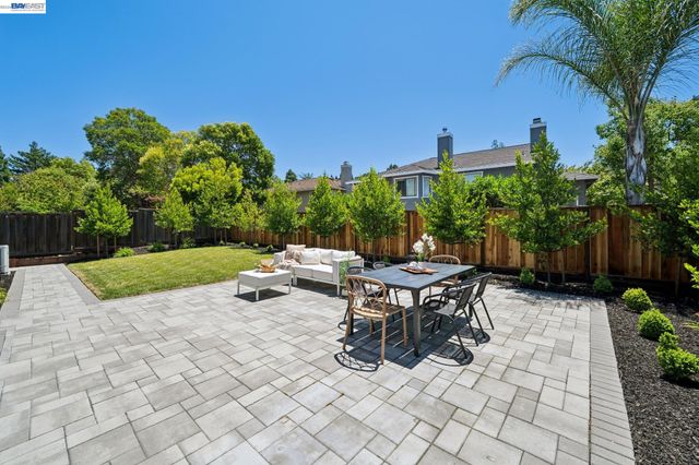2 Ashland Way, Danville, CA 94506