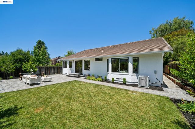2 Ashland Way, Danville, CA 94506