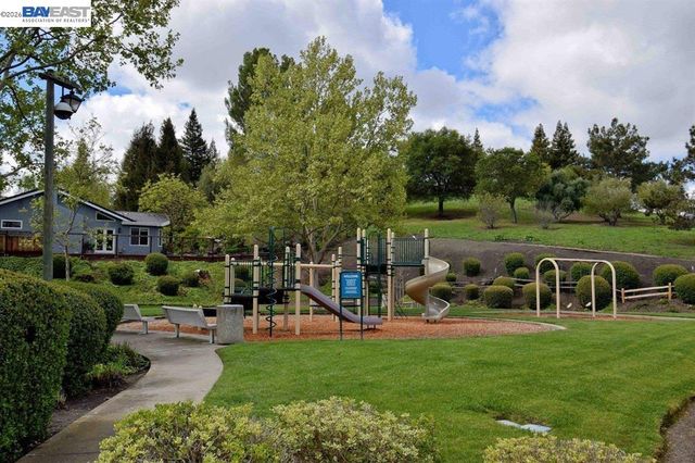 2 Ashland Way, Danville, CA 94506