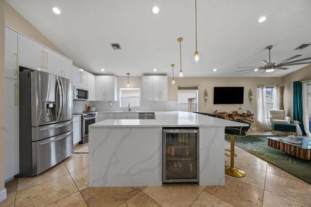 1097 Aviary Road, Wellington, FL 33414