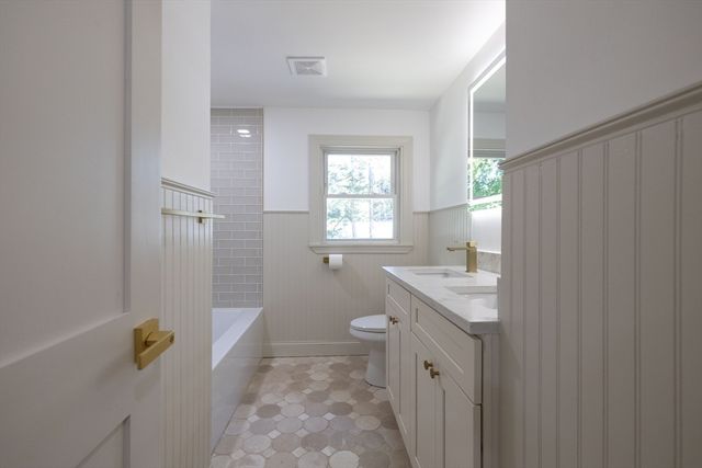 85 Prospect St, Norwood, MA 02062