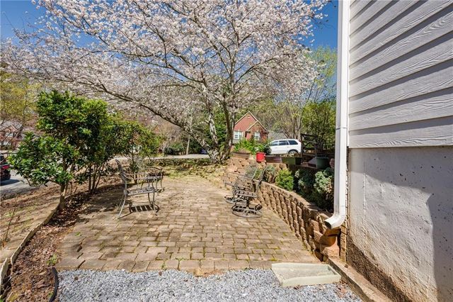 858 Red Rock Court, Suwanee, GA 30024