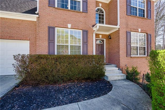 858 Red Rock Court, Suwanee, GA 30024
