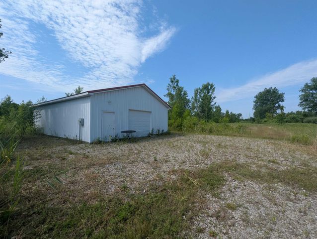866 S Tonkey Road, Au Gres, MI 48703
