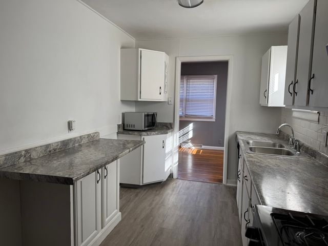 1113 N 13th Street, Dekalb, IL 60115