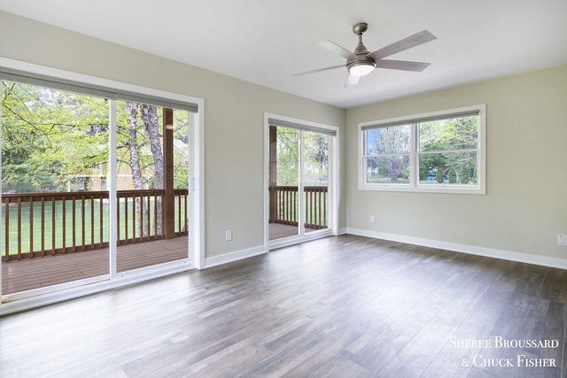 2959 Bird Avenue NE, Grand Rapids, MI 49525