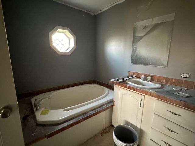 110 Fox Trail Drive, Gray, LA 70359