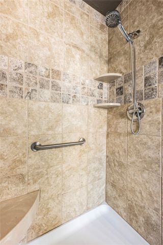 1610 Colonel Bartow Drive, Prairie Grove, AR 72753