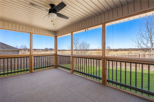 1610 Colonel Bartow Drive, Prairie Grove, AR 72753