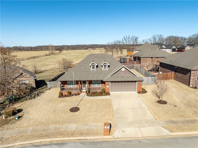 1610 Colonel Bartow Drive, Prairie Grove, AR 72753