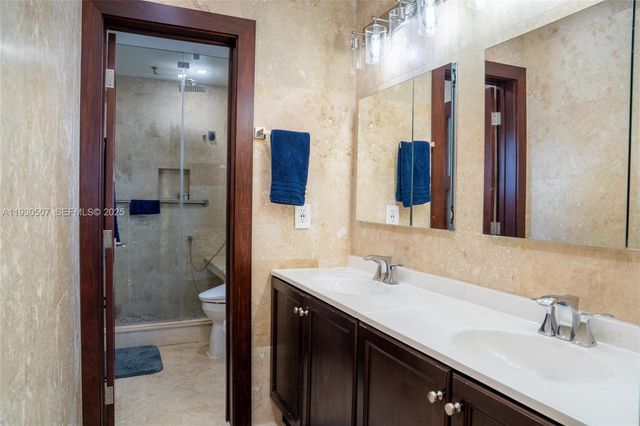 12745 SW 64th Ter, Miami, FL 33183