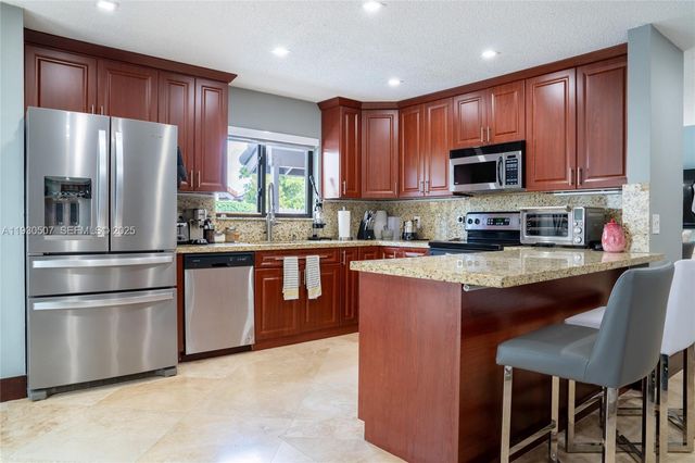 12745 SW 64th Ter, Miami, FL 33183