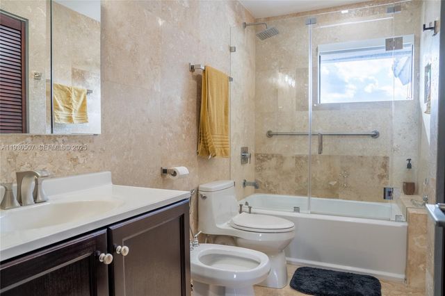 12745 SW 64th Ter, Miami, FL 33183