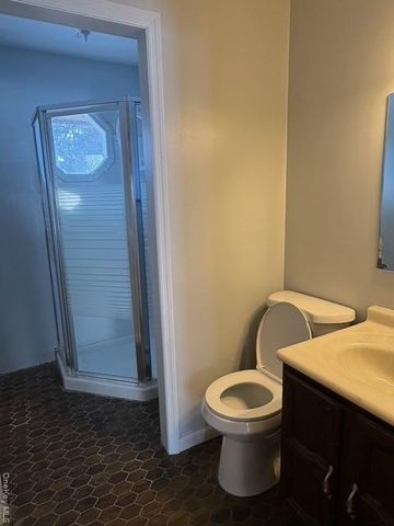 26 Kings Point Lane, Washingtonville, NY 10992