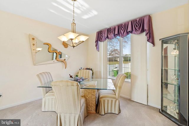 53 LEXINGTON CIR, Marlton, NJ 08053