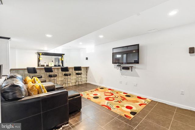 53 LEXINGTON CIR, Marlton, NJ 08053