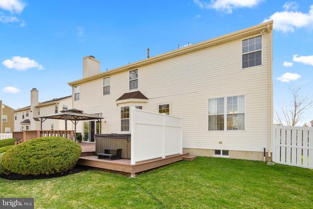 53 LEXINGTON CIR, Marlton, NJ 08053