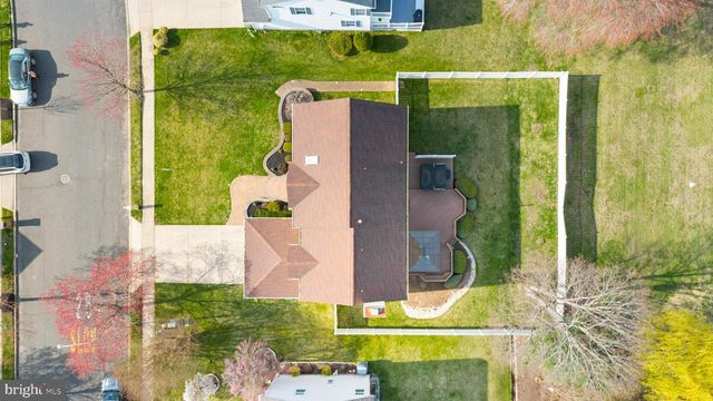 53 LEXINGTON CIR, Marlton, NJ 08053