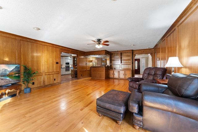 5718 Glenmere Lane, Spring, TX 77379