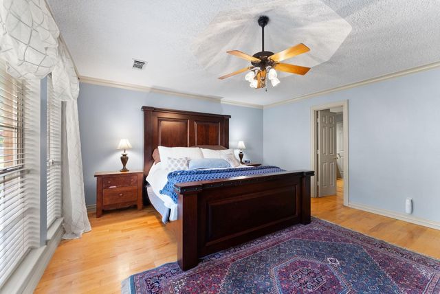 5718 Glenmere Lane, Spring, TX 77379