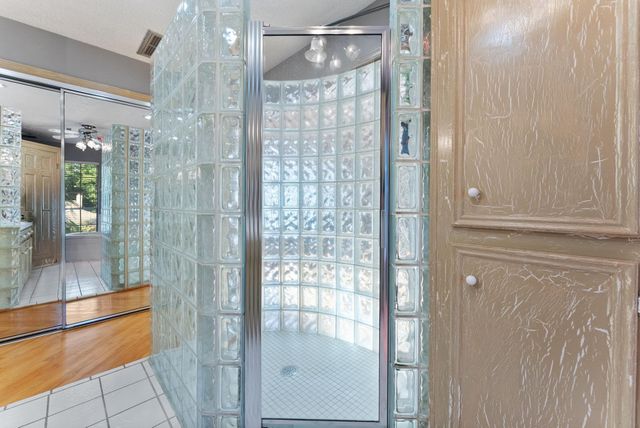 5718 Glenmere Lane, Spring, TX 77379