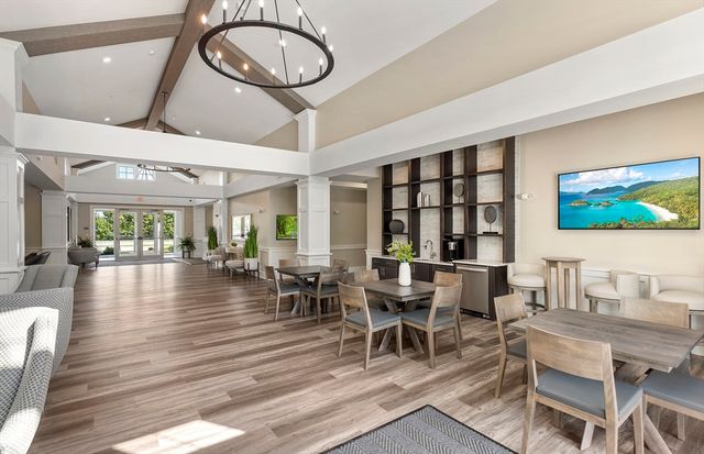 5 Peters Farm Way 112, Westborough, MA 01581