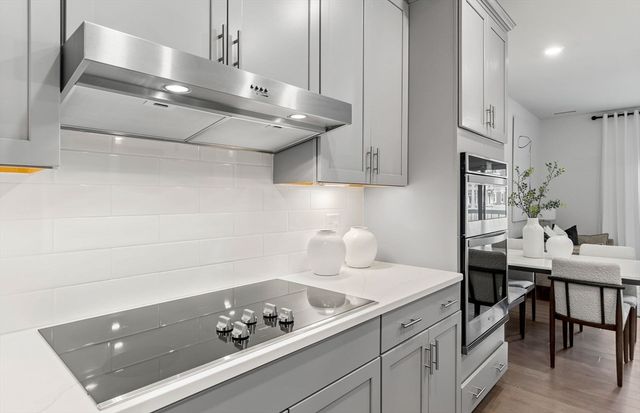 5 Peters Farm Way 112, Westborough, MA 01581