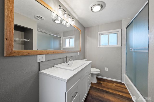 906 S A Street, Moses Lake, WA 98837